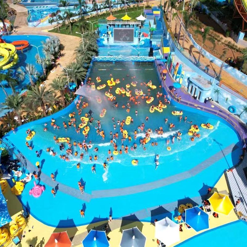 Une piscine à vagues pneumatique pour tous les âges avec différentes tailles disponibles