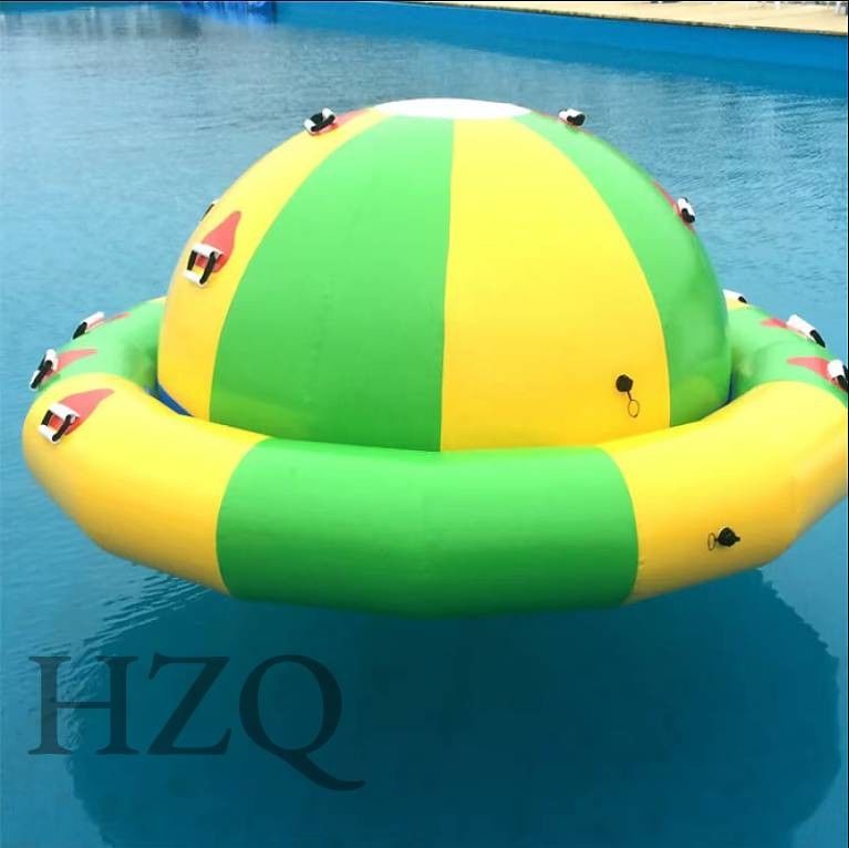 Vivez un plaisir inoubliable avec notre jouet gonflable à disque volant pour les parcs aquatiques