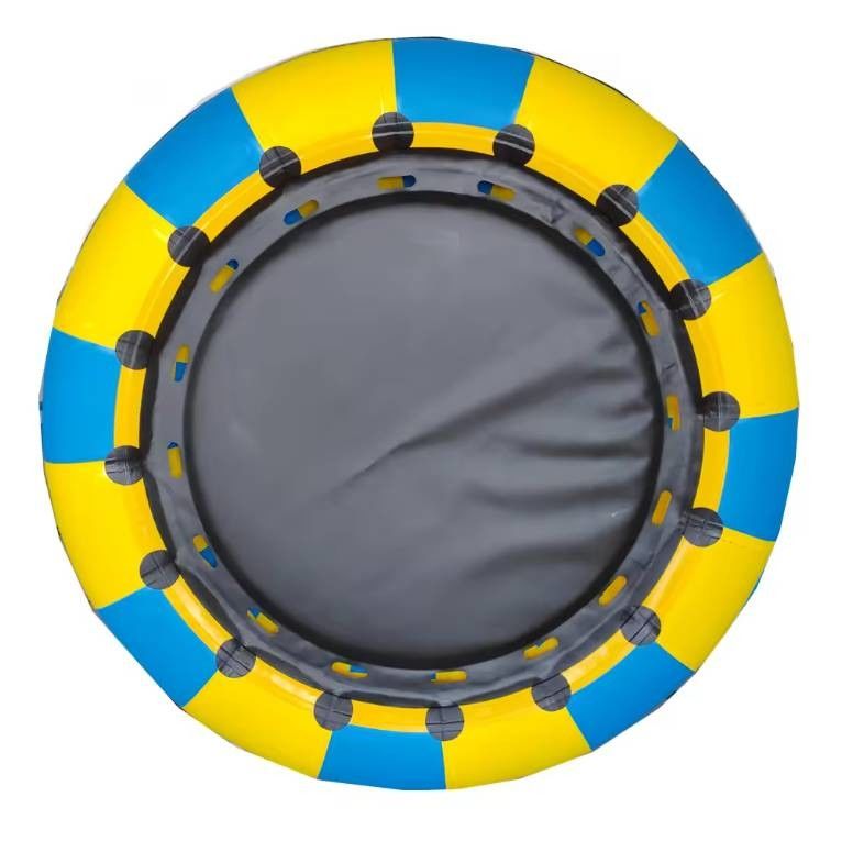 Découvrez le meilleur des deux mondes avec nos accessoires amusants et passionnants pour le parc aquatique