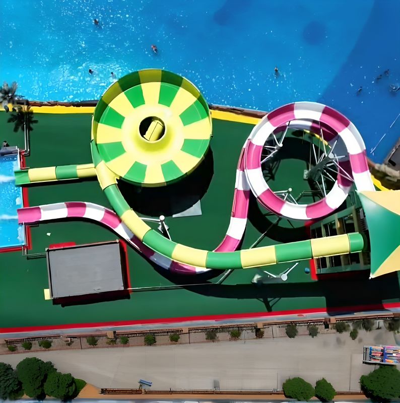 Améliorez votre plaisir d'été avec nos grands toboggans aquatiques